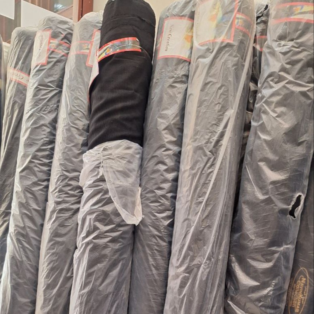 پارچه ابروباد مشکی